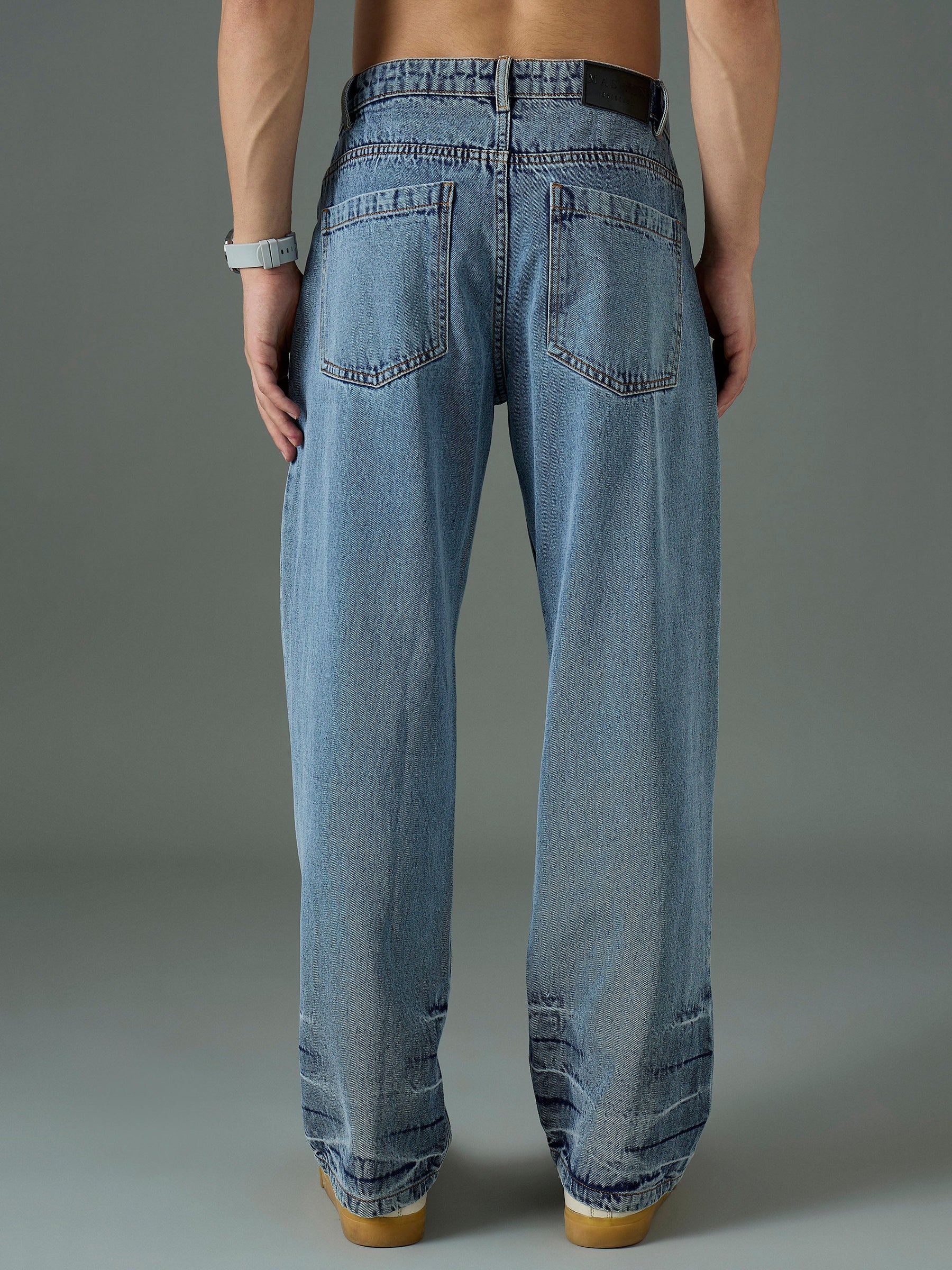 Light Blue Wash Relax Fit Basic Jeans-MASCLN SASSAFRAS