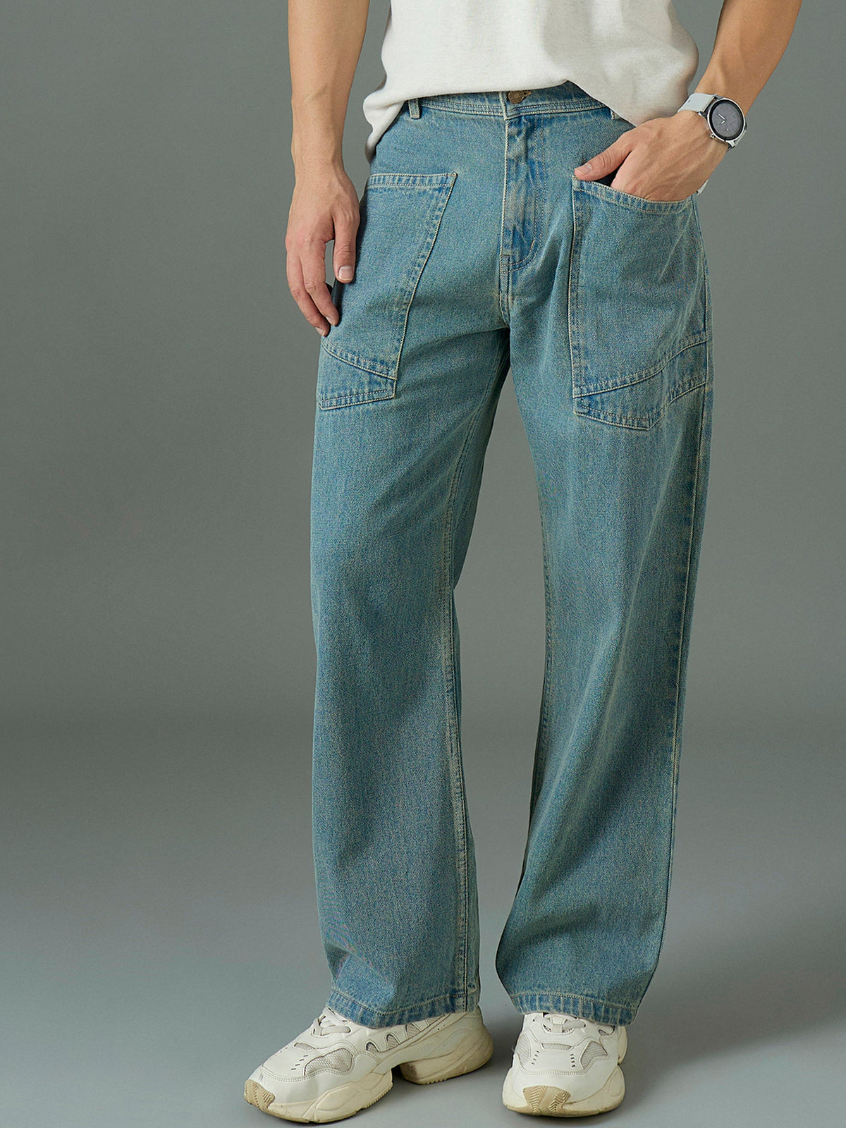 Light Blue Wash Front Pocket Relax Fit Jeans-MASCLN SASSAFRAS