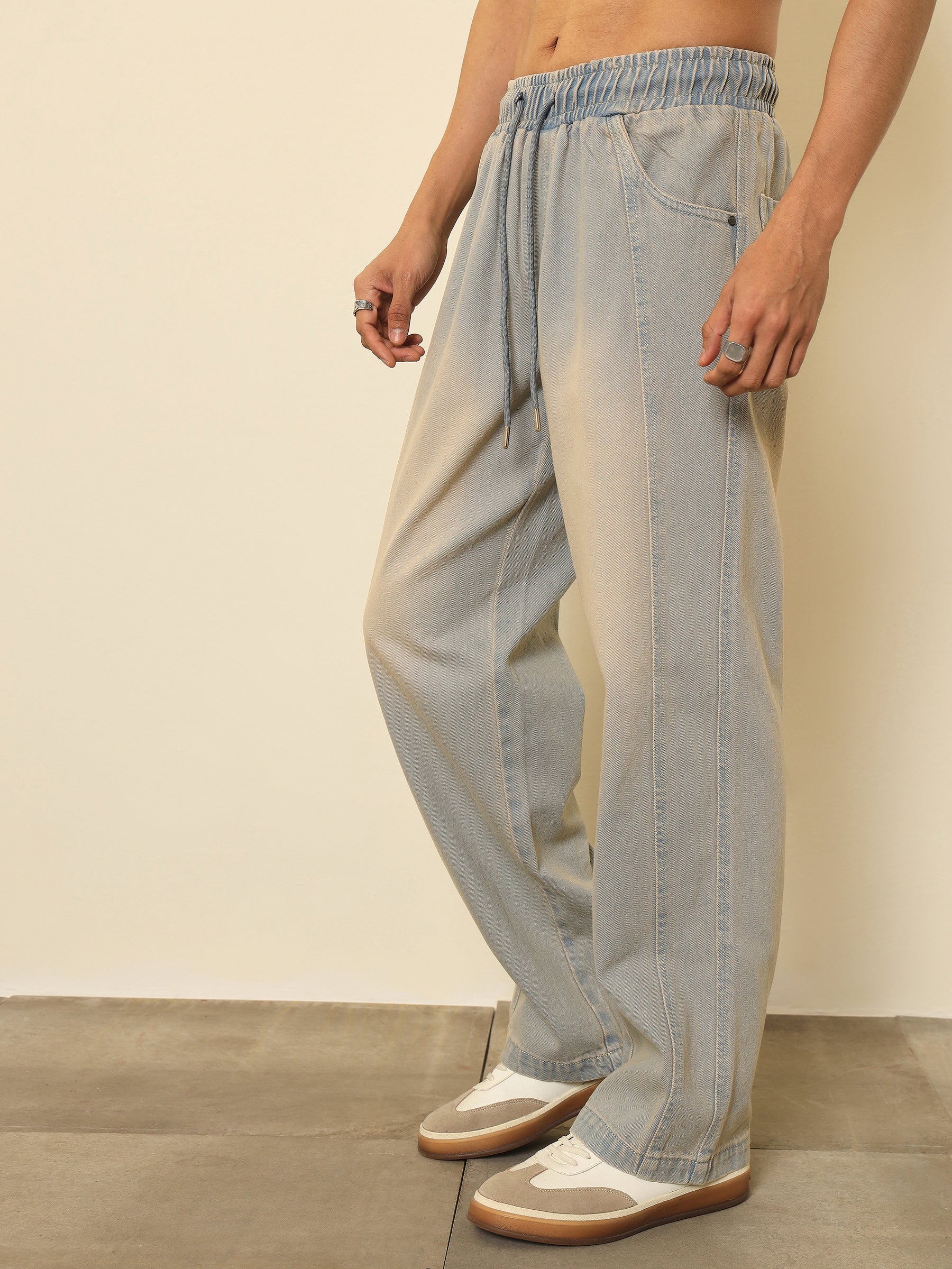 Men Light Blue Seam-Detail Relax Fit Jogger Jeans