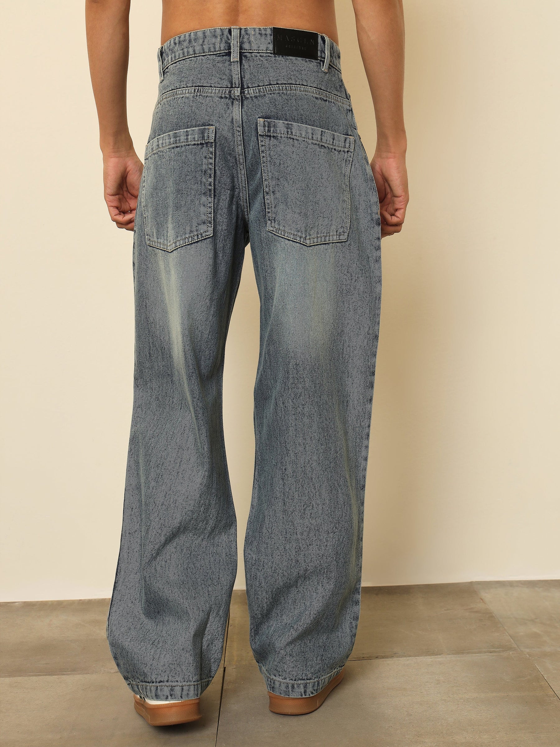 Light Blue Washed Distressed Relax Fit Jeans-MASCLN SASSAFRAS