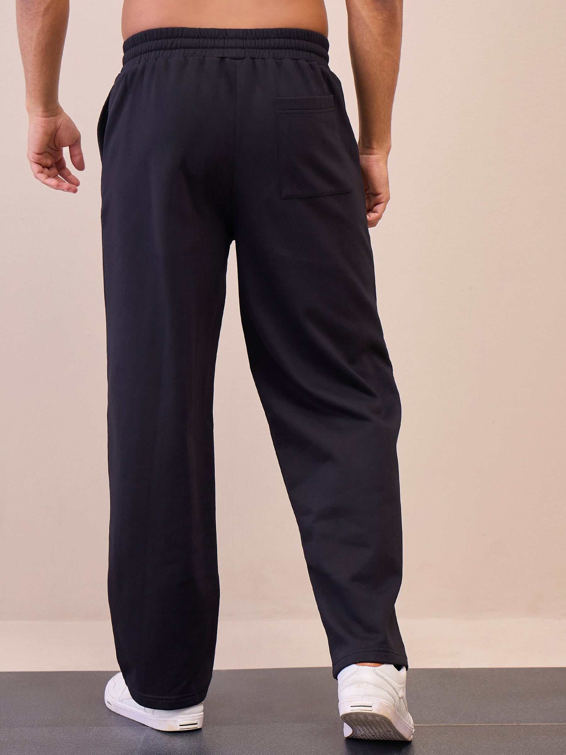 Black Oversize Sweatpants-MASCLN SASSAFRAS