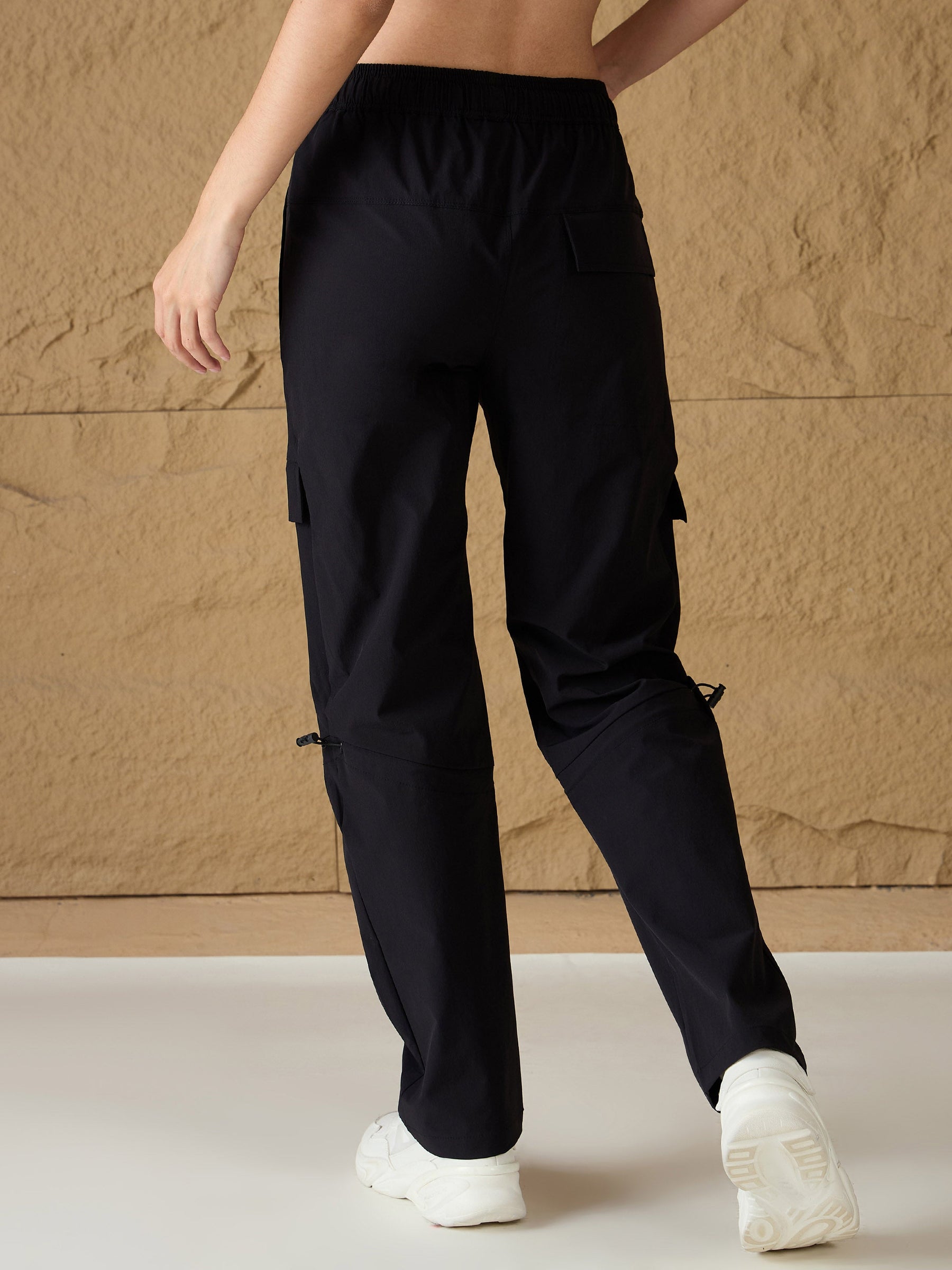 Unisex Black Front Pocket Parachute Pants-SASSAFRAS