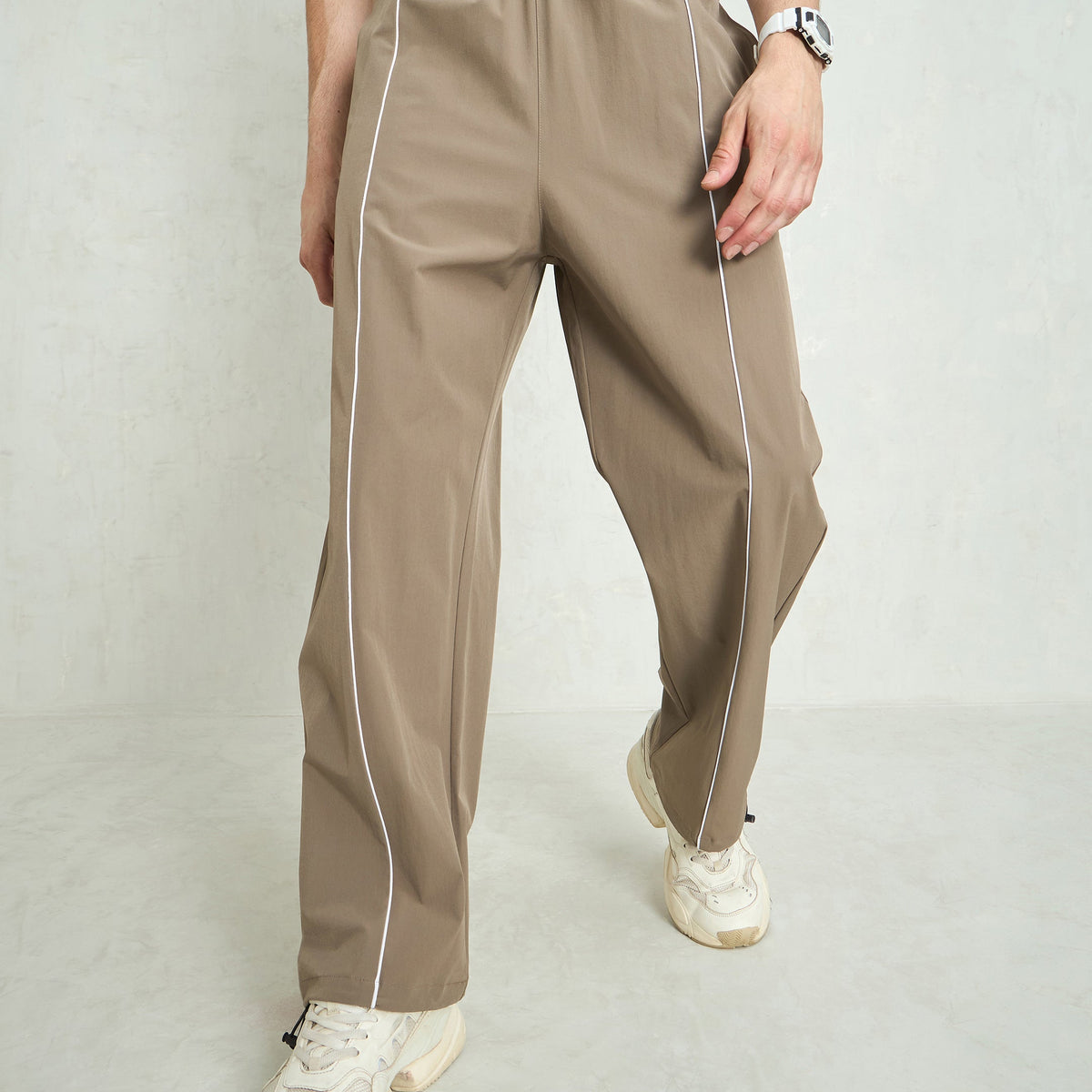KIRSH Front shirring point parachute pants khaki KKSSCPT504M