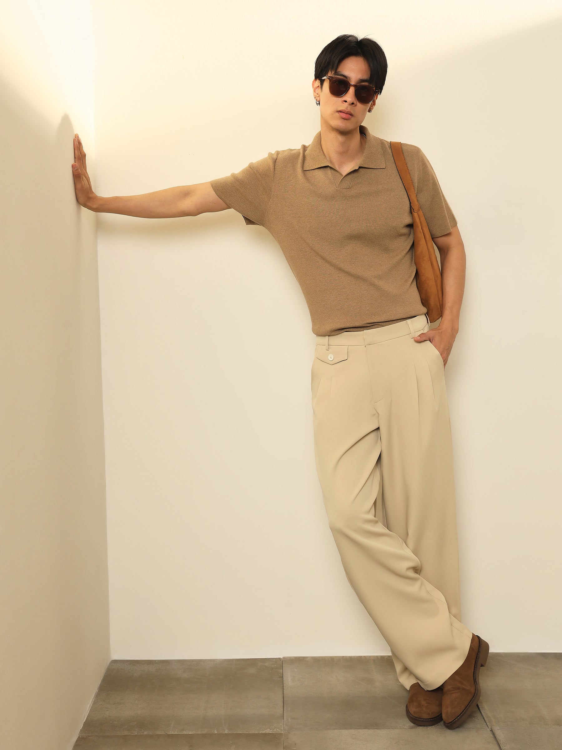 Men Light Beige Mock-Flap Pocket Pleated Korean Pants