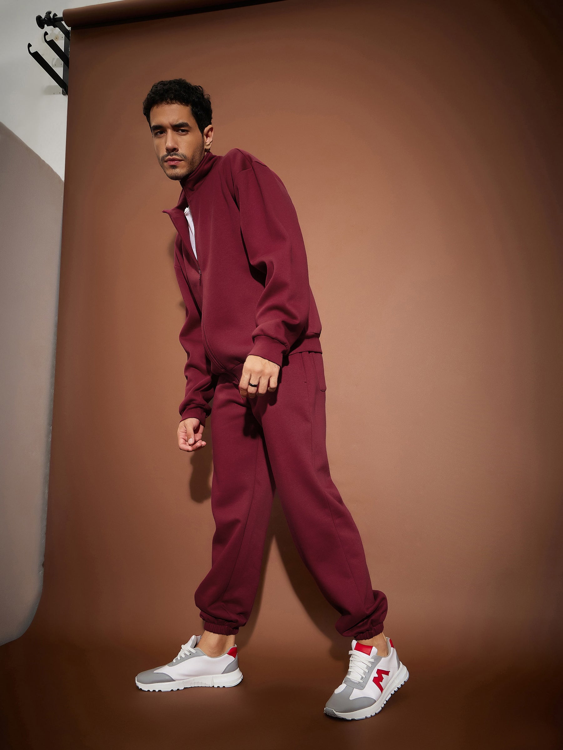 Men Maroon Front Zipper Oversized Sweatshirt With Joggers