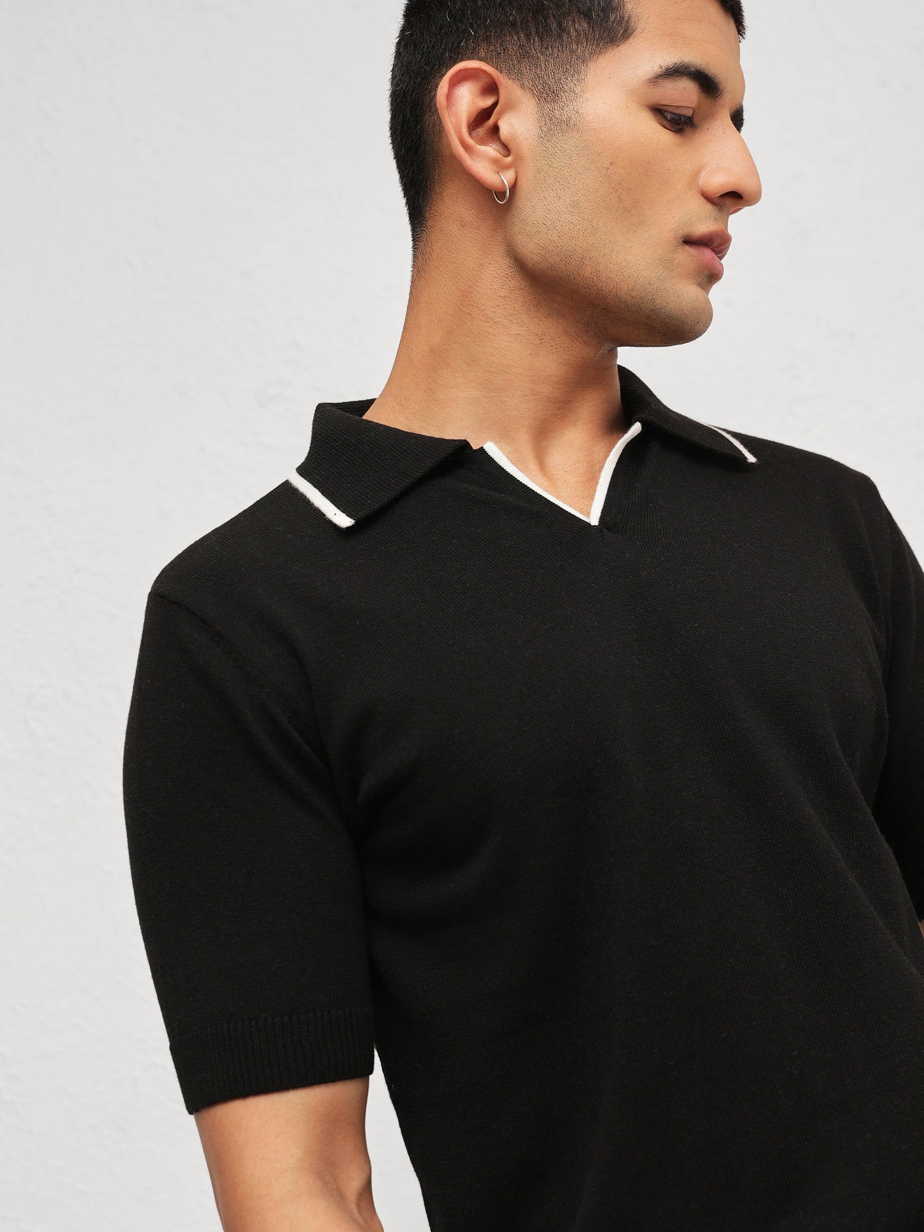 Men Black Knitted Relax Fit Polo T-Shirt