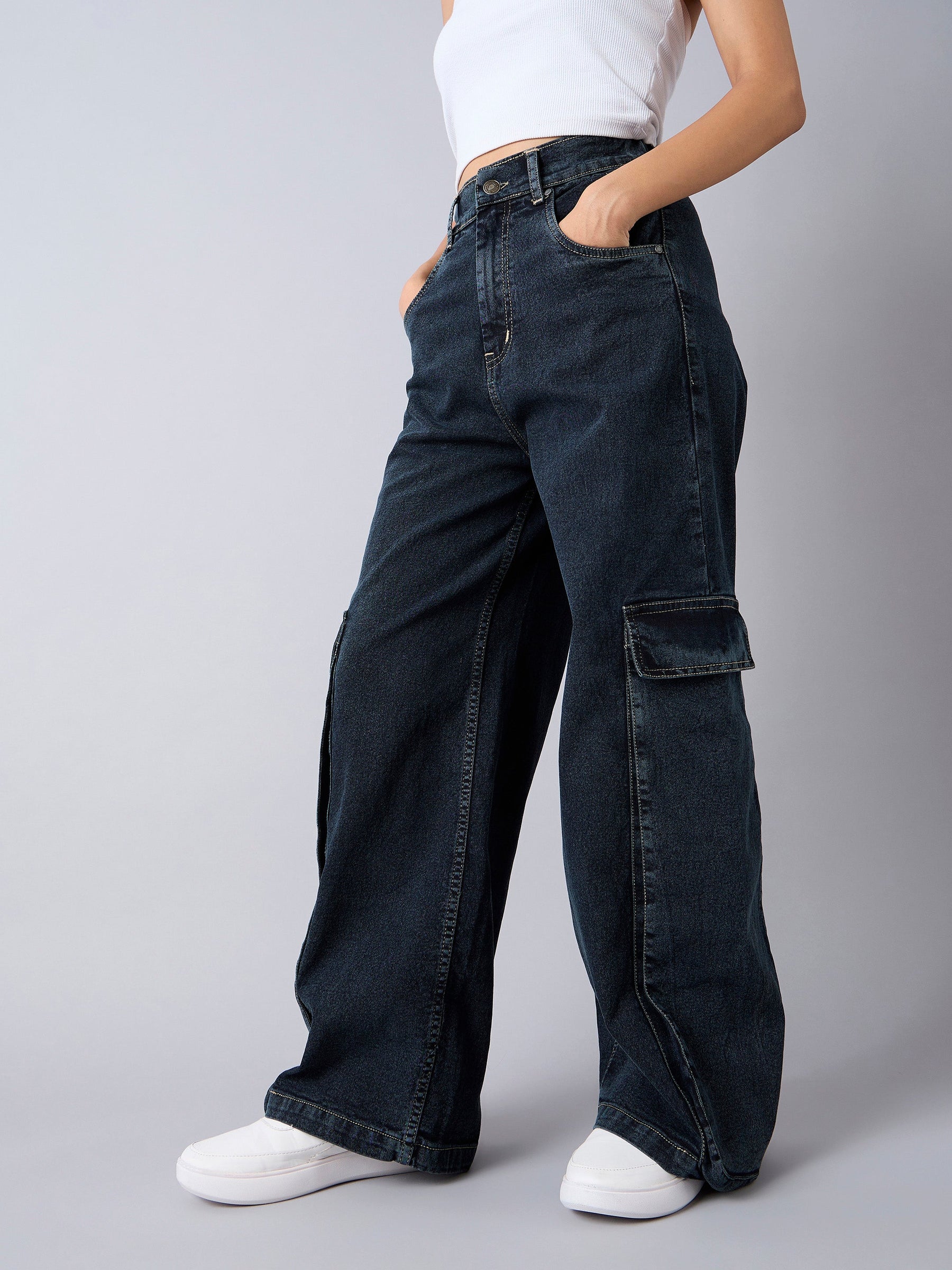 Black Blast Hem Pocket Straight Jeans -Noh.Voh