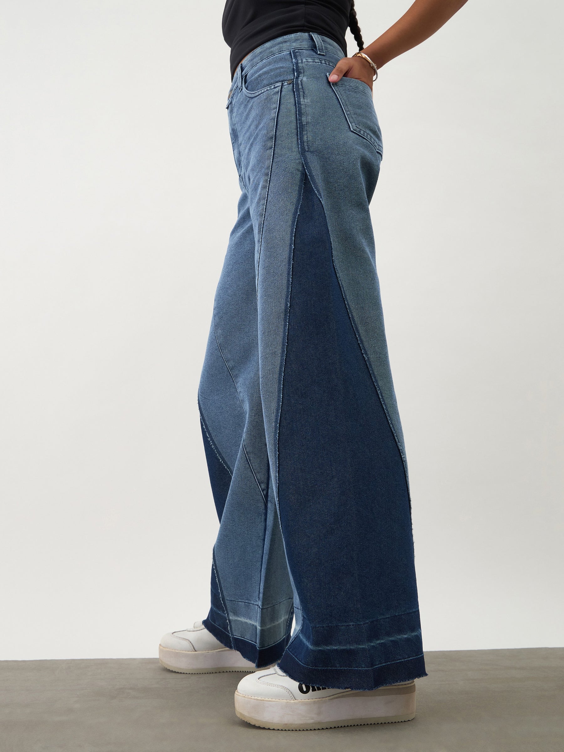 Blue Denim Color Block Wide Leg Jeans-Noh.Voh 