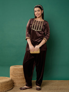 Brown Velvet Embroidered Kurta With Salwar-Noh.Voh