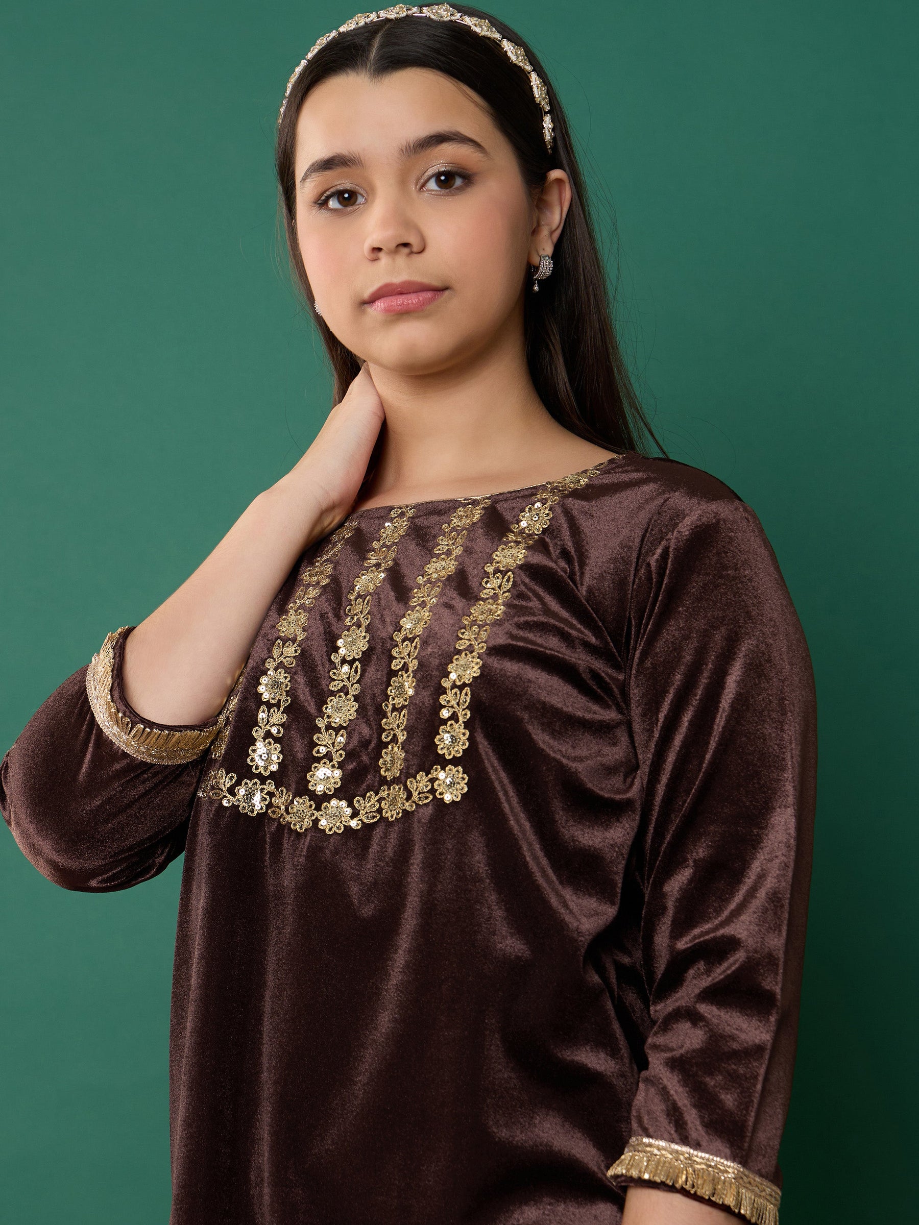 Brown Velvet Embroidered Kurta With Salwar-Noh.Voh