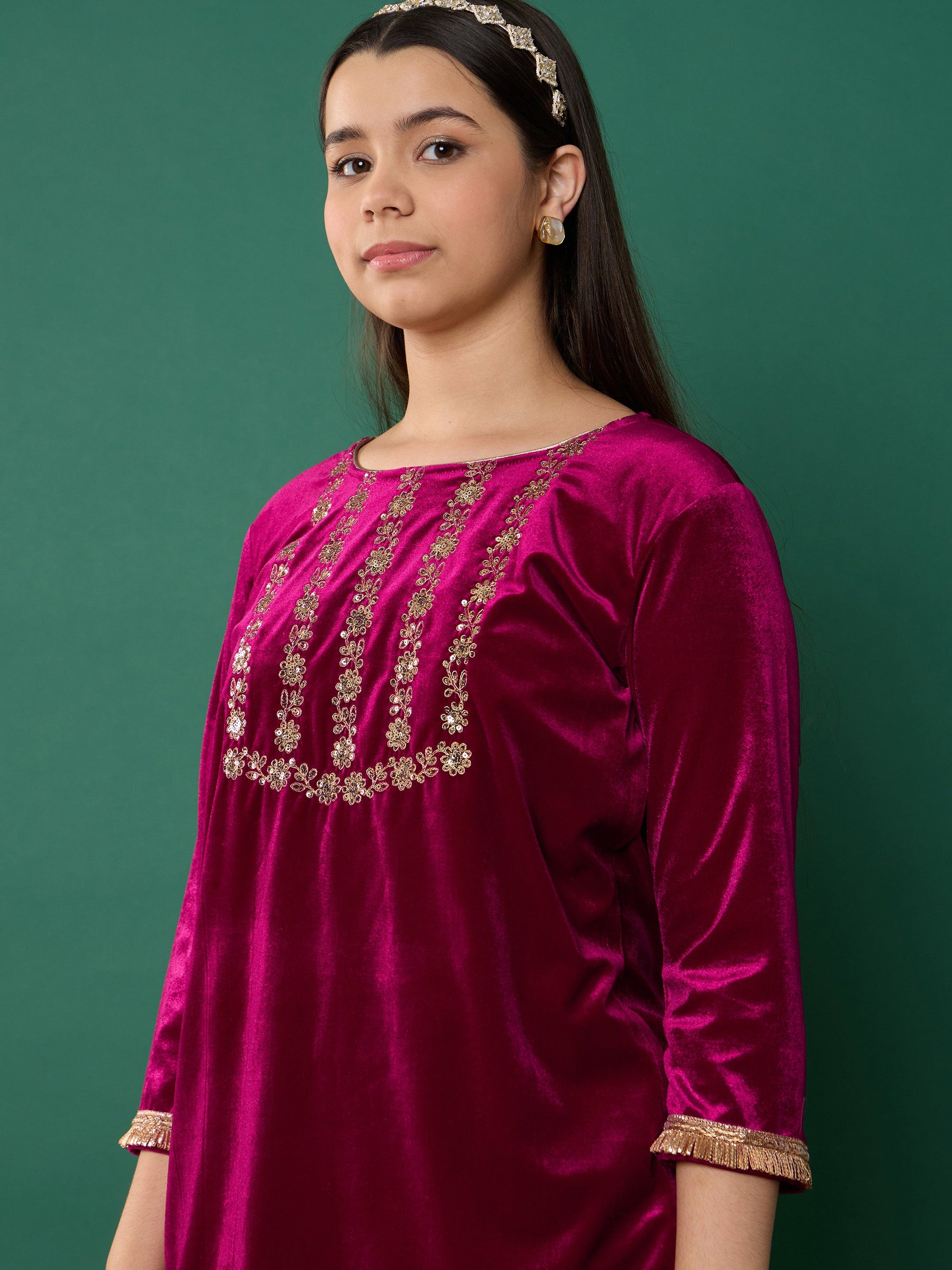 Fuchsia Velvet Embroidered Kurta With Salwar-Noh.Voh