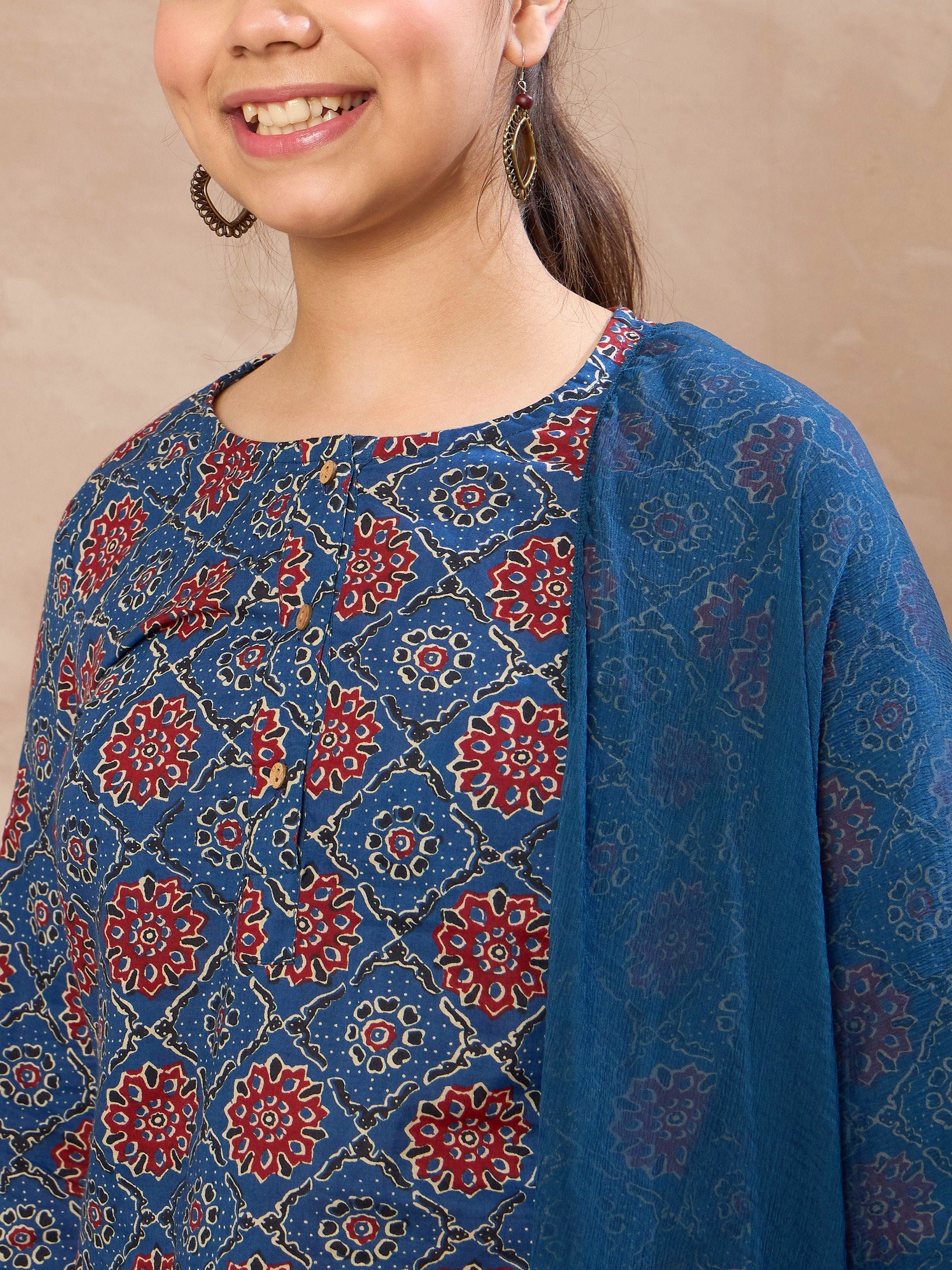 Blue Floral Kurta With Pants & Dupatta-Noh.Voh