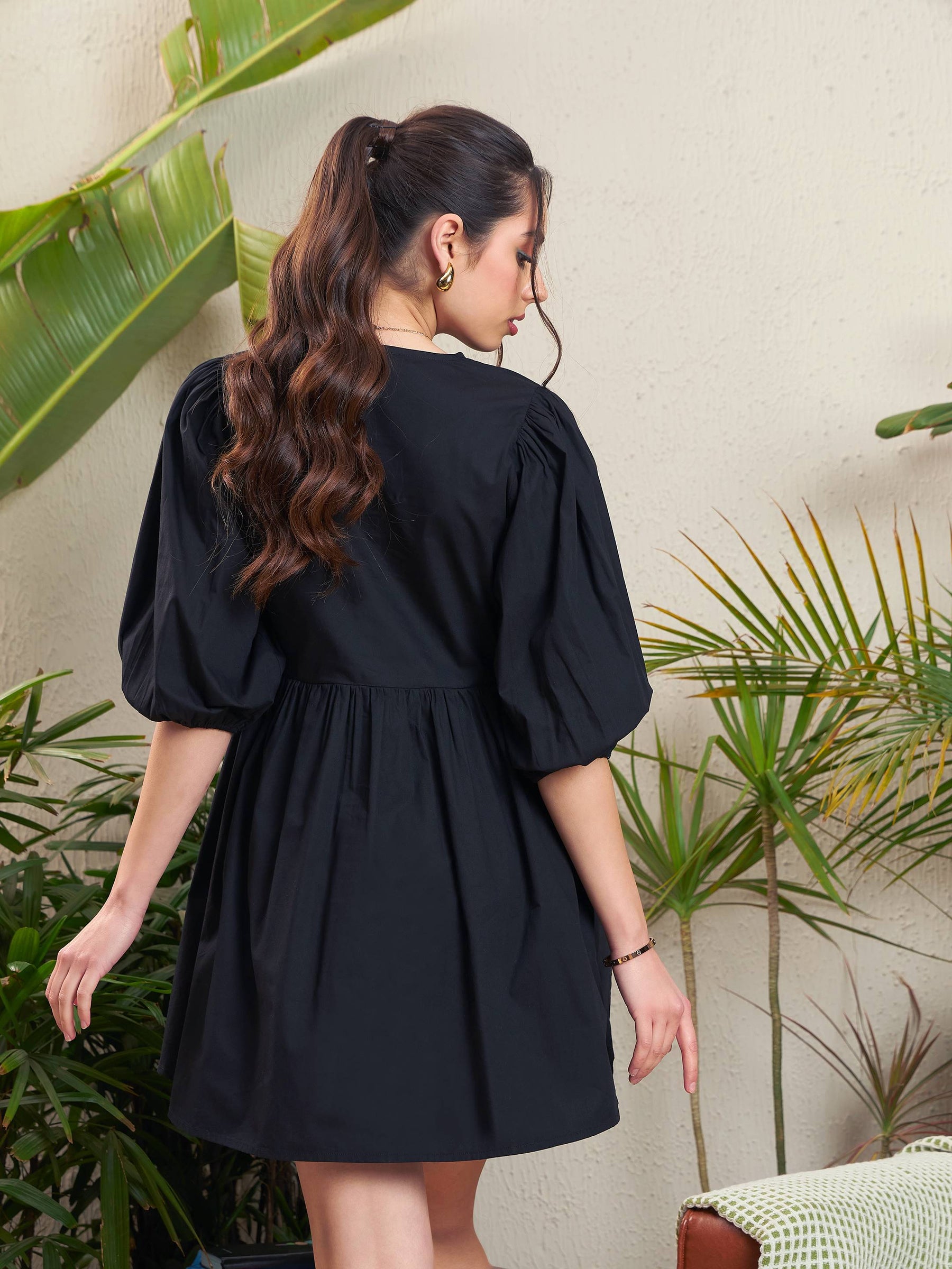 Black Poplin Puff Sleeves Gathered Dress-SASSAFRAS