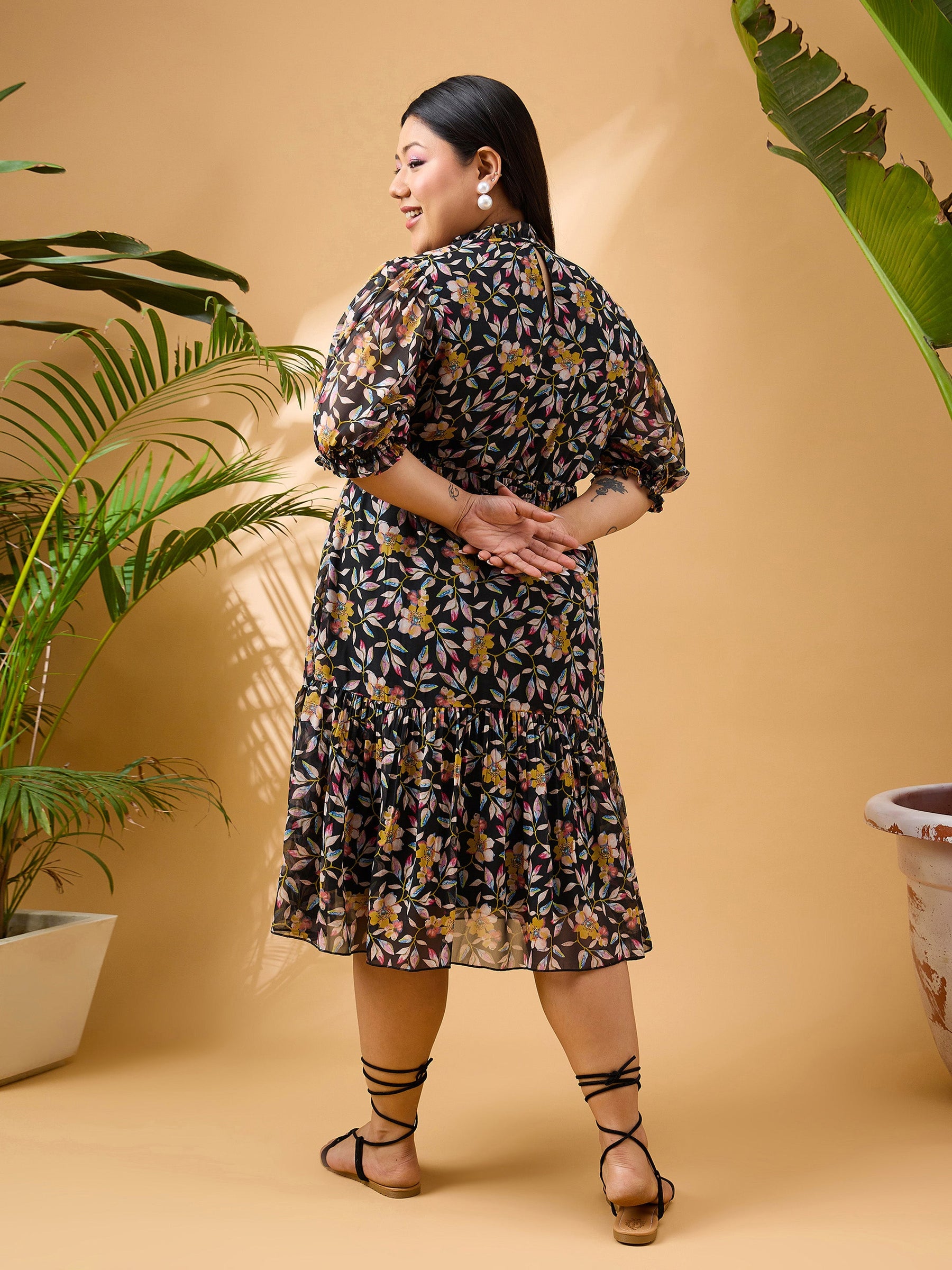 Black Floral Waist Cut Out Dress-SASSAFRAS Curve