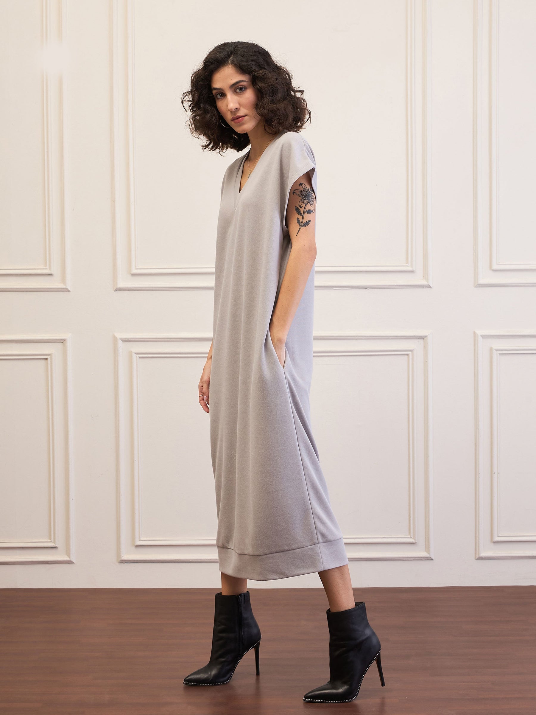 Grey V-Neck Sweater Dress-SASSAFRAS