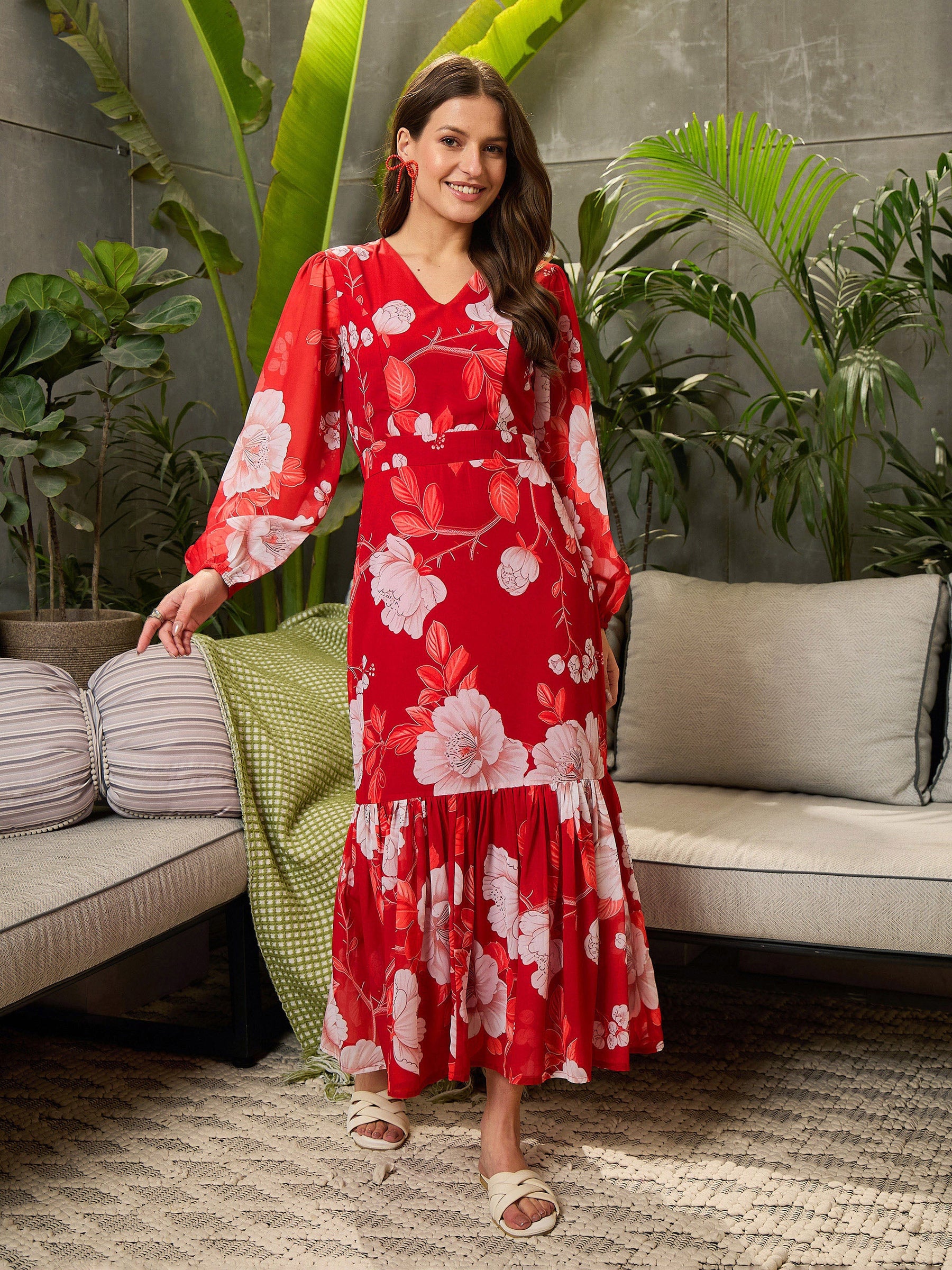 womens red floral dress Buy Women Red Floral Baloon Sleeve Midi Dress Online at Best Price