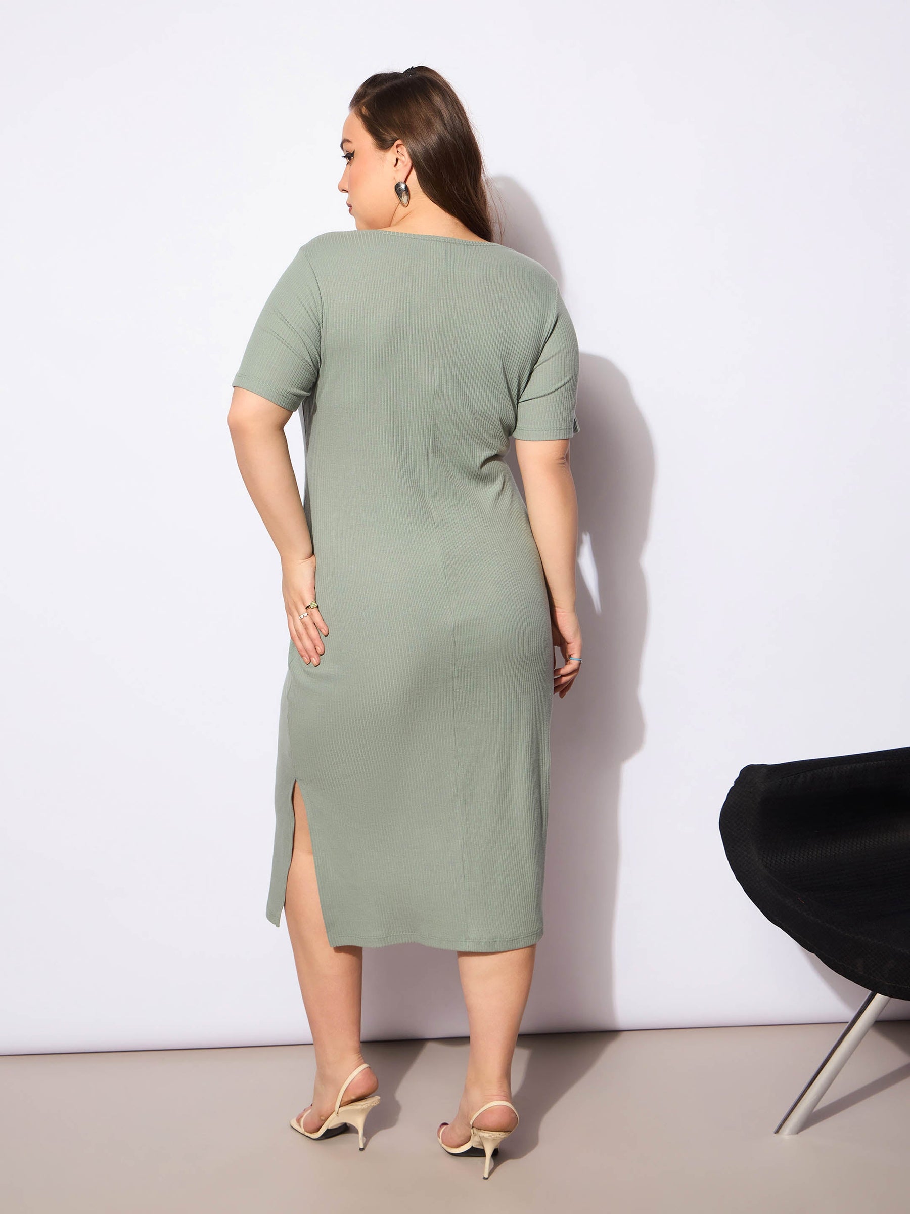 Green Rib Square Neck Short Sleeves Midi Dress-SASSAFRAS Curve