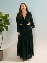Black Solid Waist Cut-Out Maxi Dress-SASSAFRAS Curve