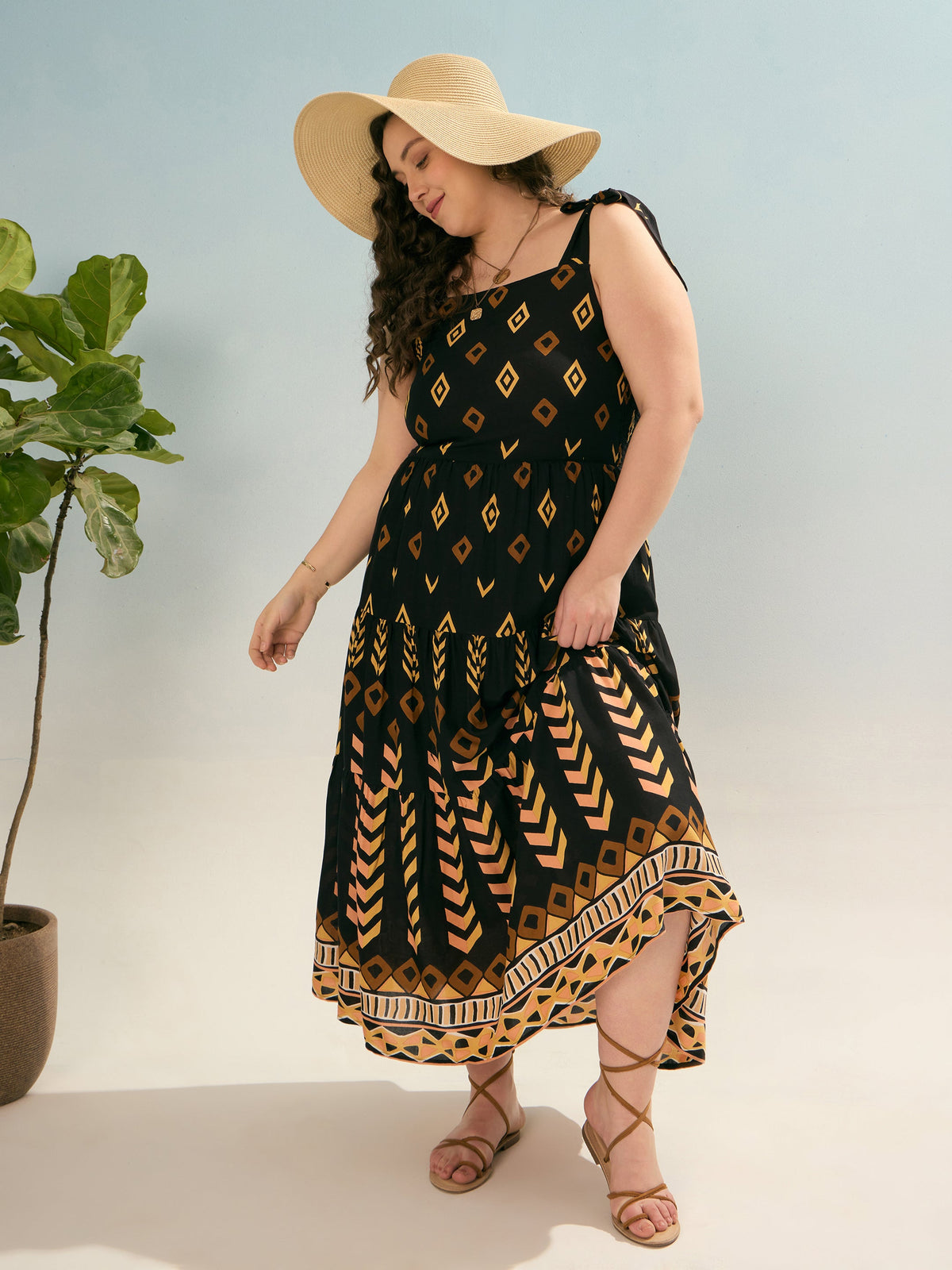 Black Geometric Tie Up Tiered Dress-SASSAFRAS Curve