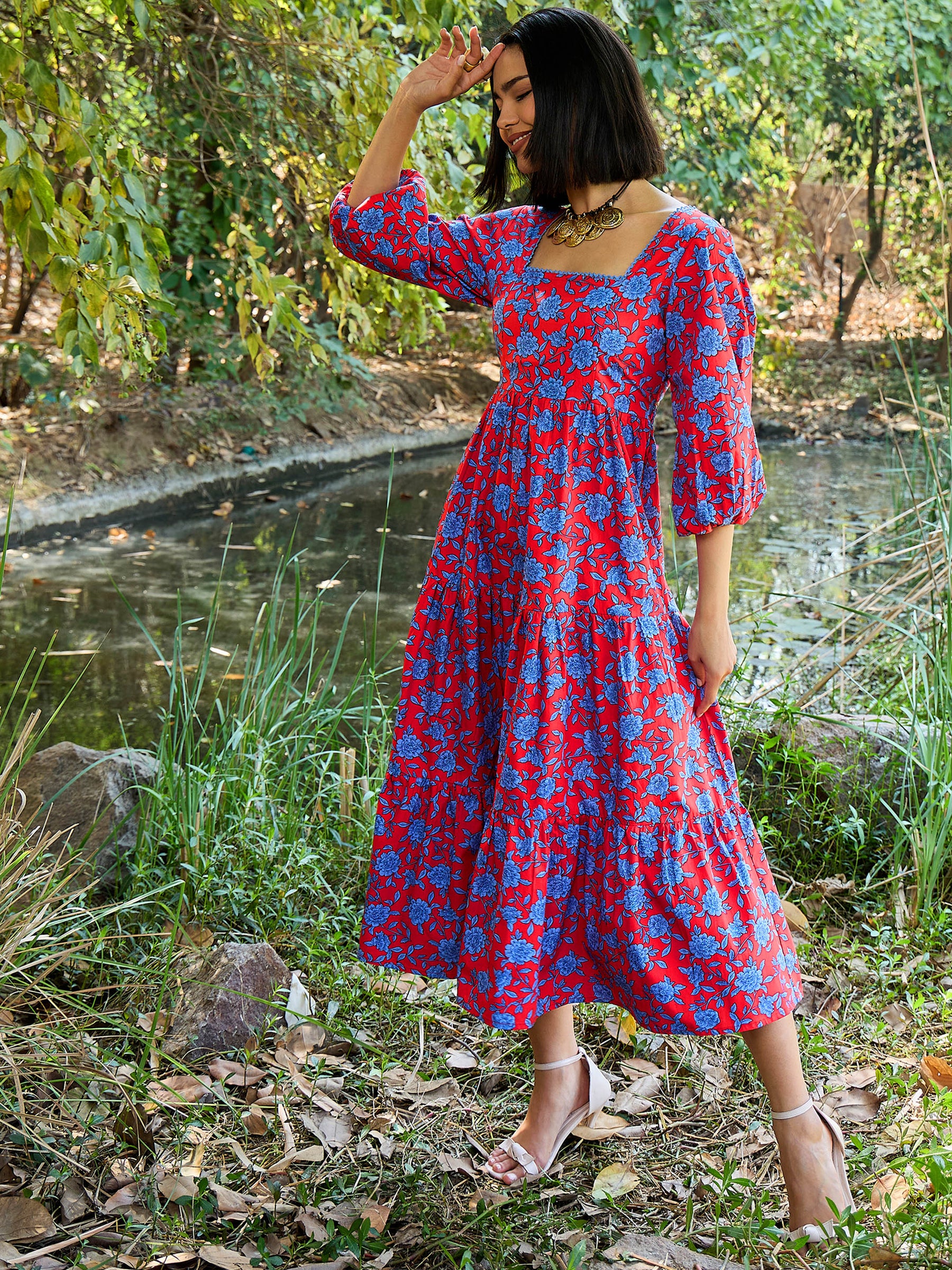 Buy Women Red & Blue Floral Back Tie Knot Midi Dress Online at Best Price