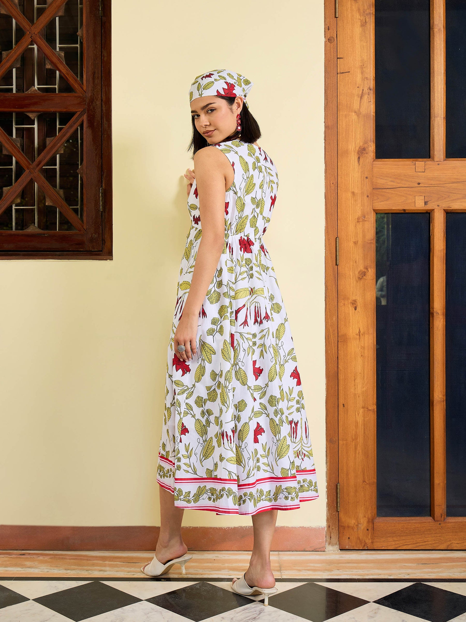 Buy White Floral Round Neck Sleeveless Midi Dress Online At Best