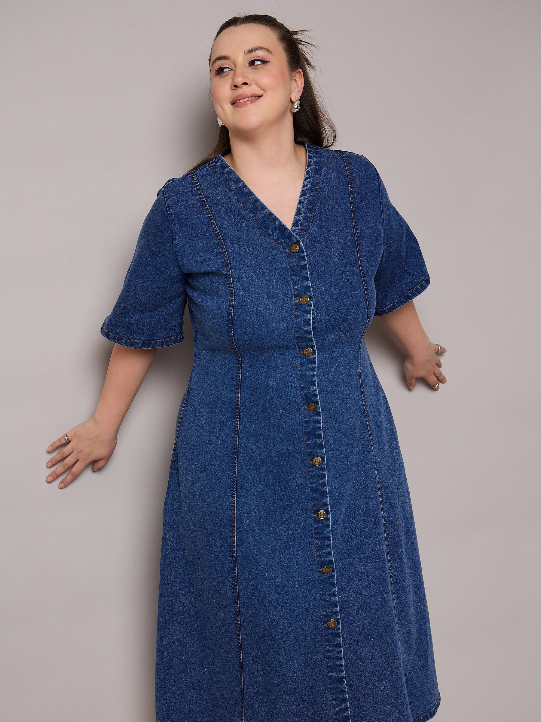 Navy Denim V Neck Midi Dress-SASSAFRAS Curve