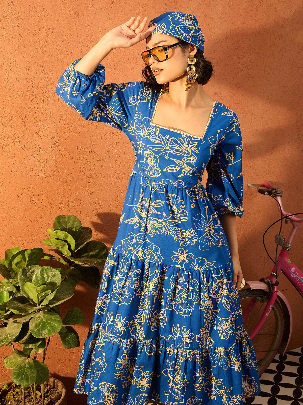 Blue & Off White Floral Back Tie Knot Midi Dress-Pink Paprika By SASSAFRAS