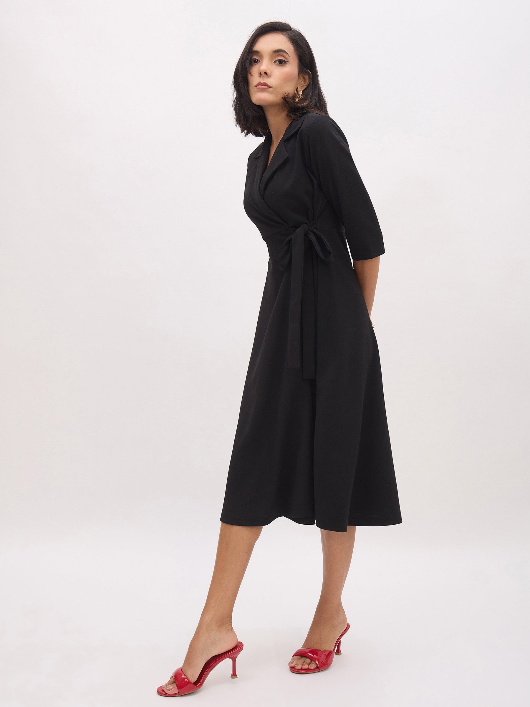 Black Notch Collar Wrap Midi Dress-SASSAFRAS worklyf
