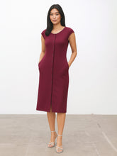 Burgundy Round Neck Button Midi Dress-SASSAFRAS worklyf