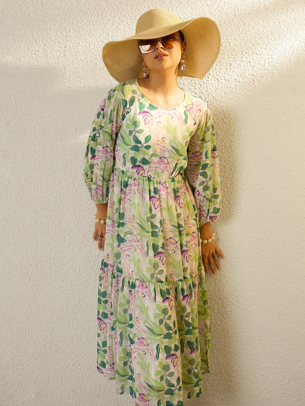 Off White Floral Round Neck Balloon Sleeve Midi Dress-SASSAFRAS