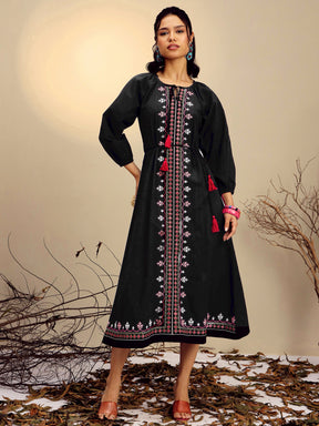 Black Poplin Embroidered Neck Dori Midi Dress-Pink Paprika By SASSAFRAS 