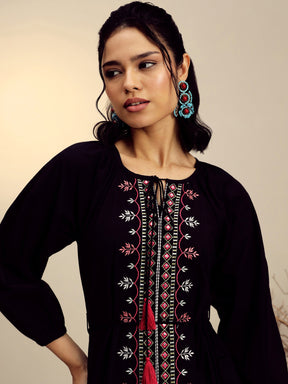 Black Poplin Embroidered Neck Dori Midi Dress-Pink Paprika By SASSAFRAS 