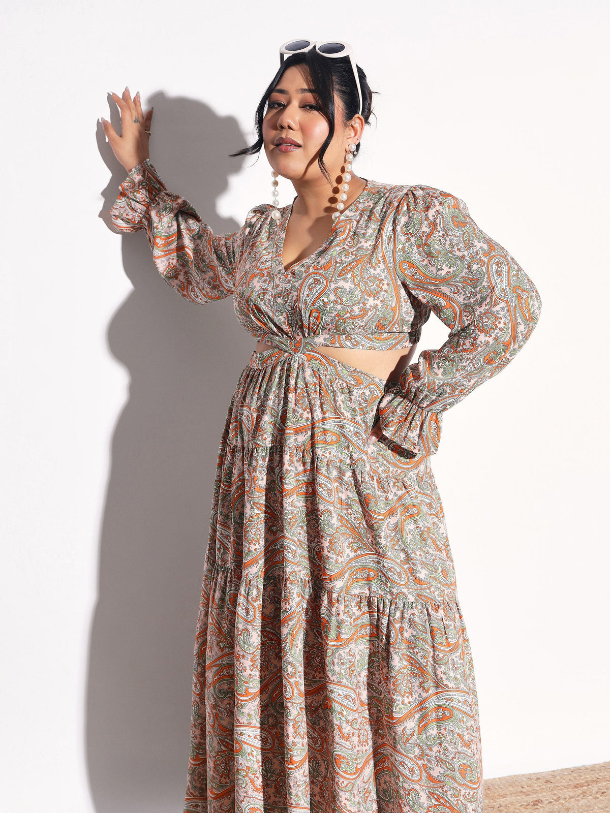 Pink Paisley Waist Cut-Out Maxi Dress-SASSAFRAS Curve