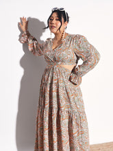 Pink Paisley Waist Cut-Out Maxi Dress-SASSAFRAS Curve