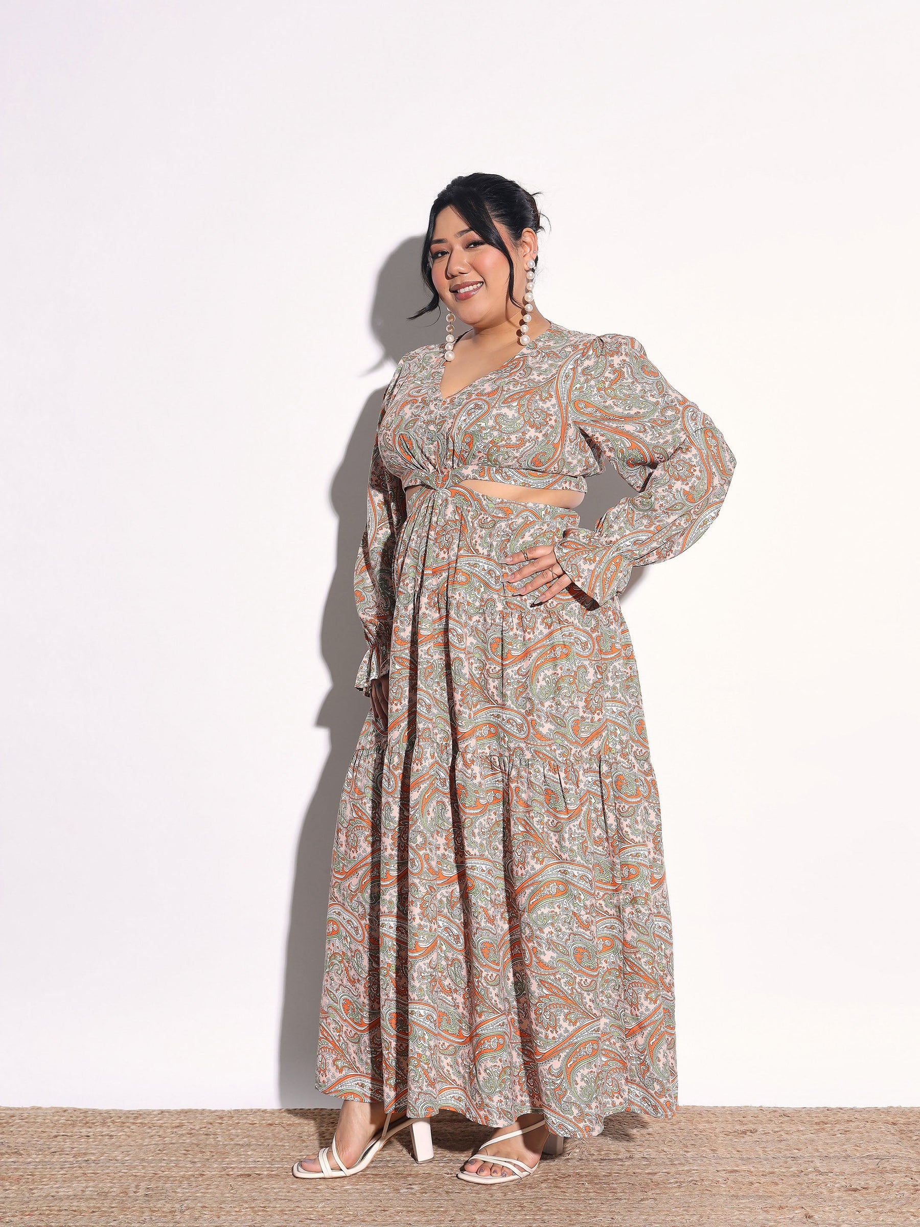 Pink Paisley Waist Cut-Out Maxi Dress-SASSAFRAS Curve