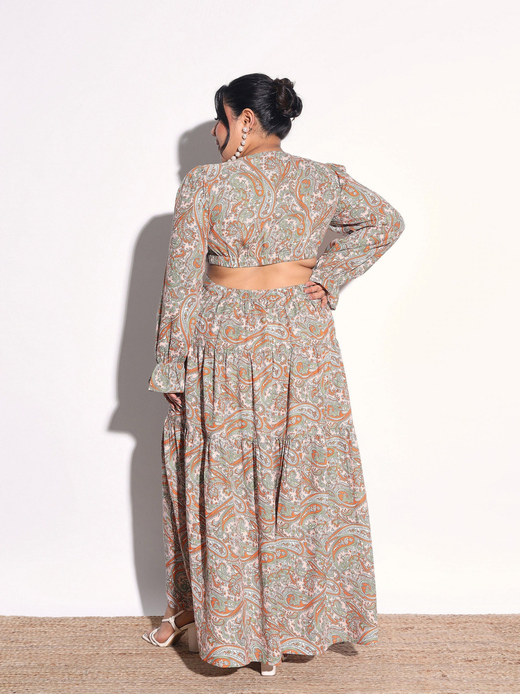 Pink Paisley Waist Cut-Out Maxi Dress-SASSAFRAS Curve