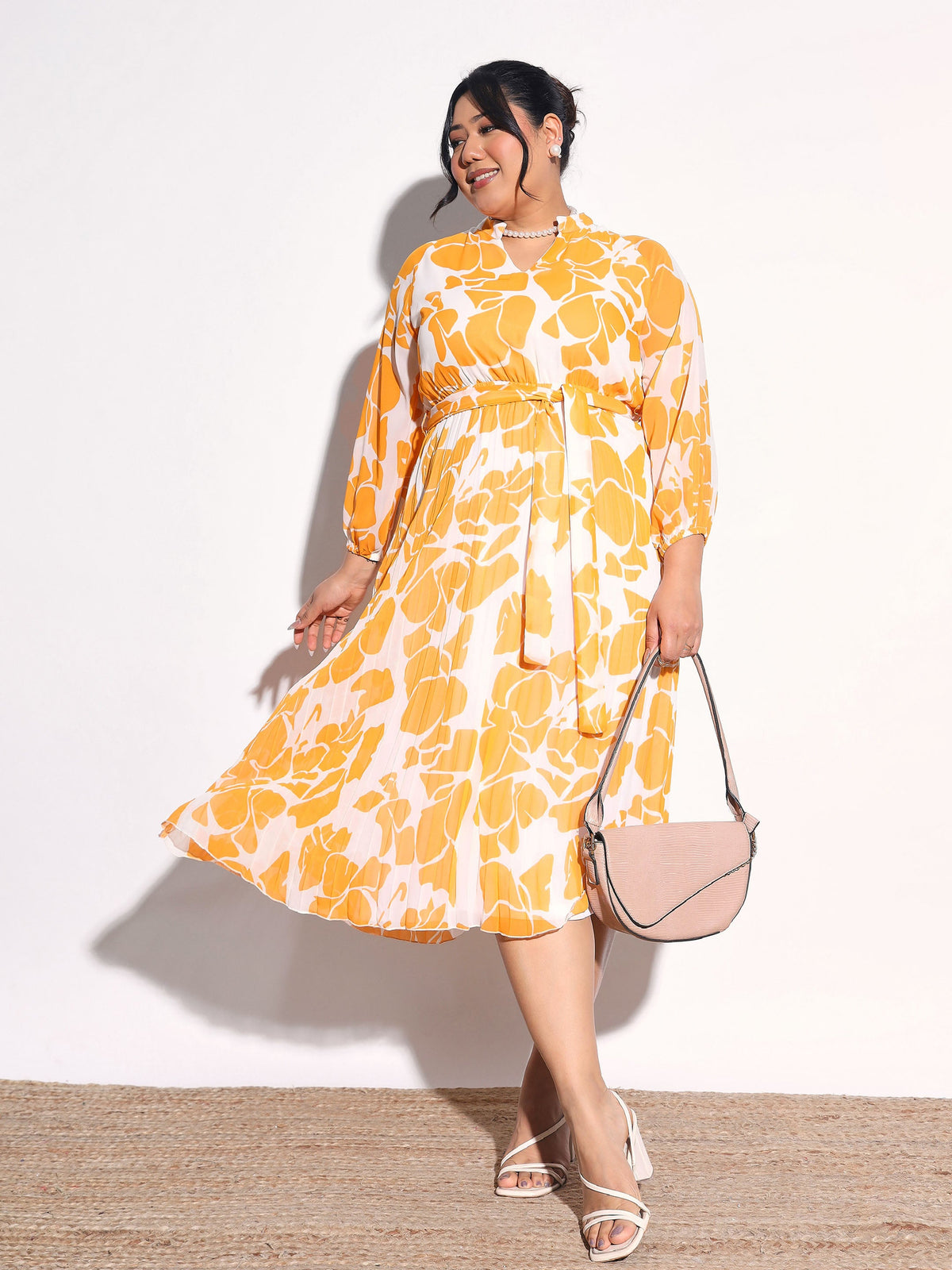 Yellow & White Floral Pleated Midi Dress-SASSAFRAS Curve