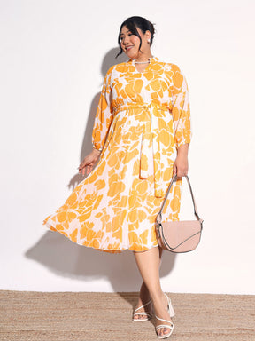 Yellow & White Floral Pleated Midi Dress-SASSAFRAS Curve