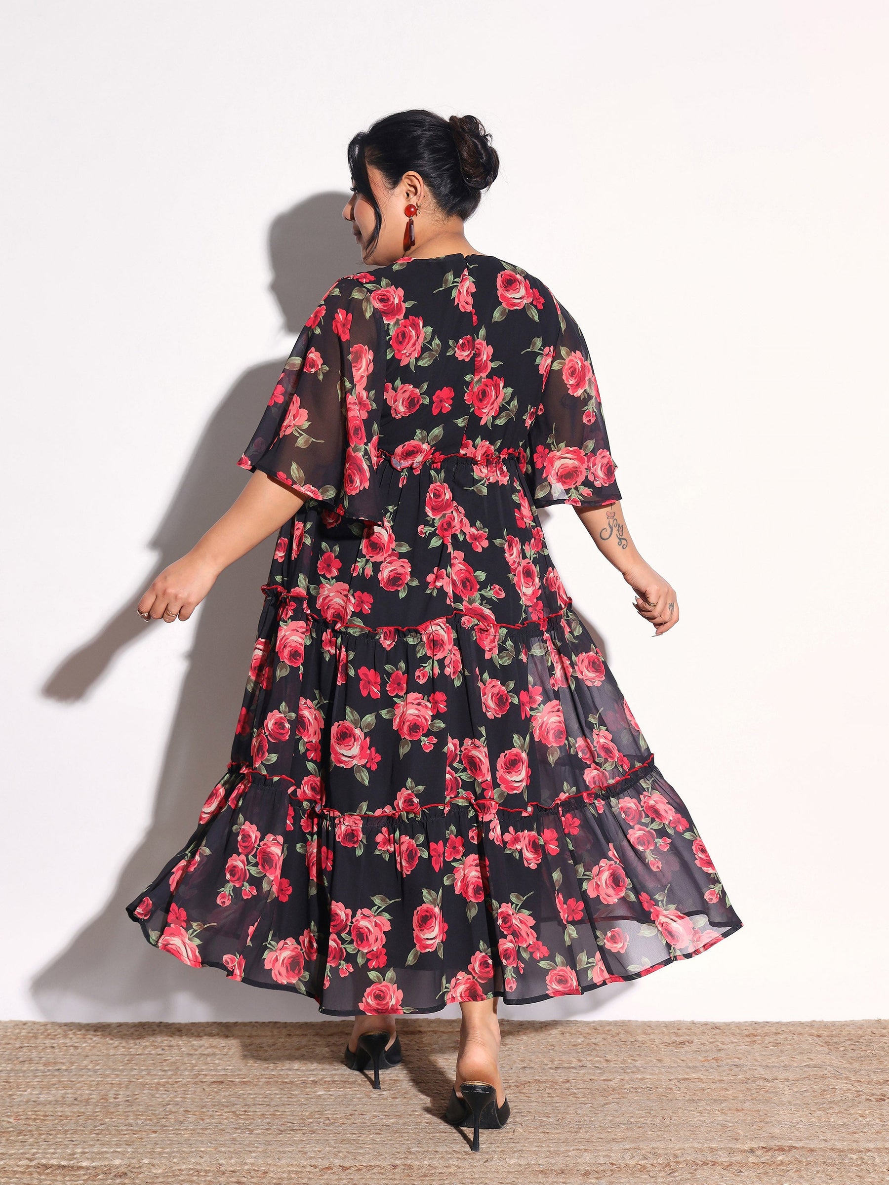 Black & Red Floral Flared Sleeves Tiered Maxi Dress-SASSAFRAS Curve