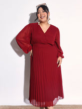 Maroon V-Neck Pleated Midi Dress-SASSAFRAS Curve