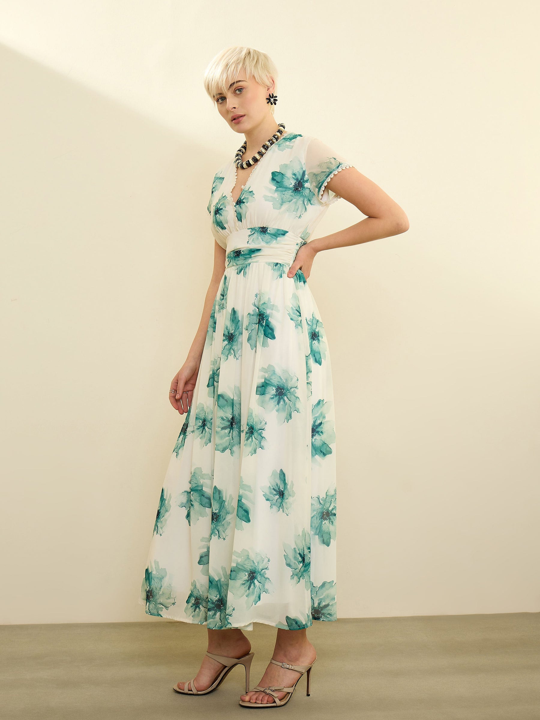 Off-White Floral Cap Sleeves Maxi Dress-SASSAFRAS
