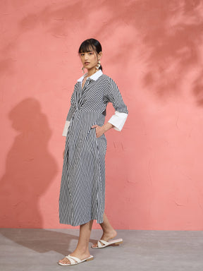 Black & White Stripe Contrast Collar Midi Dress-Pink Paprika by SASSAFRAS