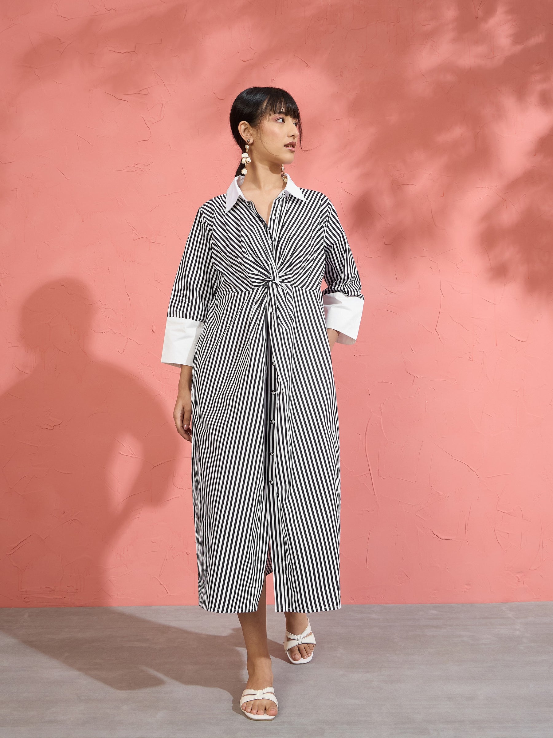 Women Black & White Stripe Contrast Collar Midi Dress