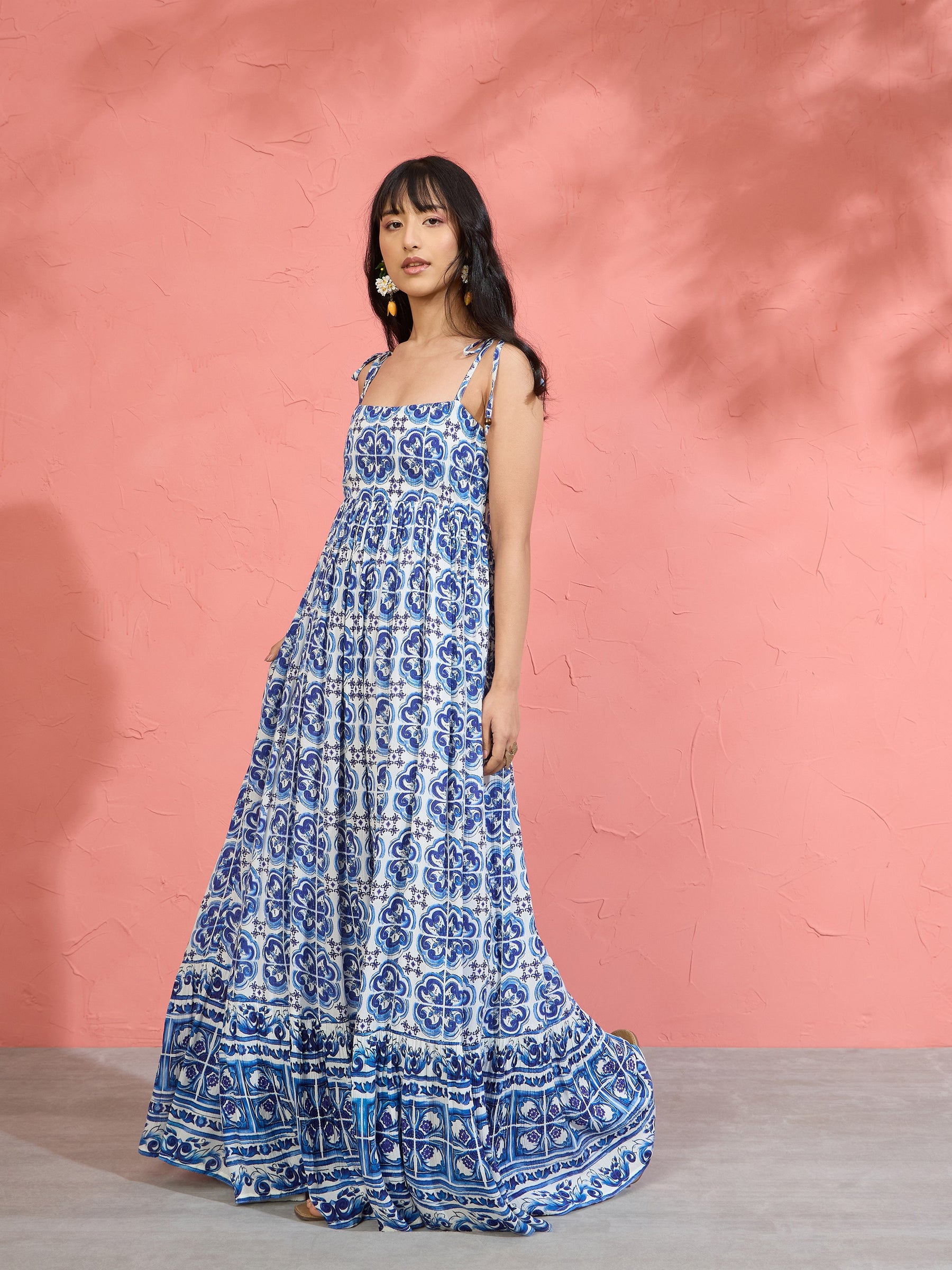Women Blue Floral Strappy Tie-up Maxi Dress