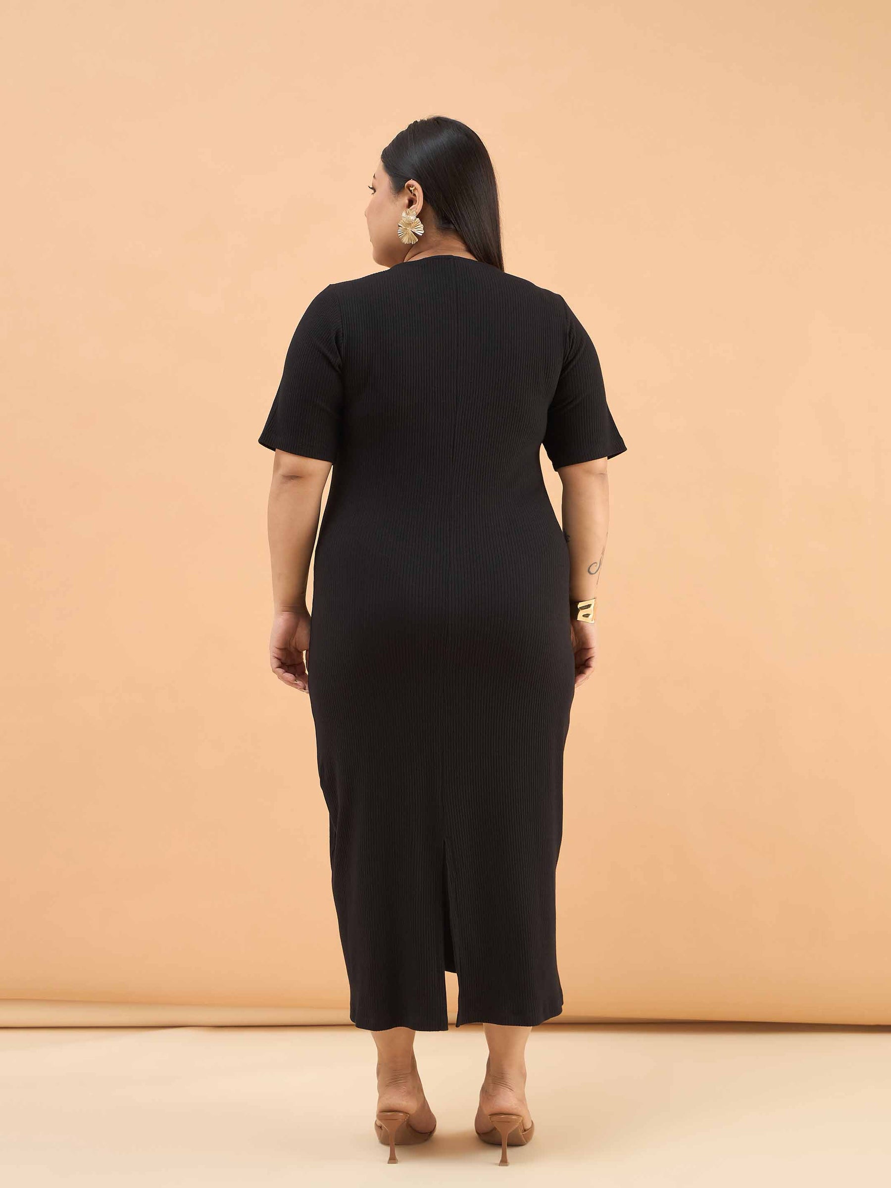 Black Rib Front Zipper Midi Dress-SASSAFRAS Curve