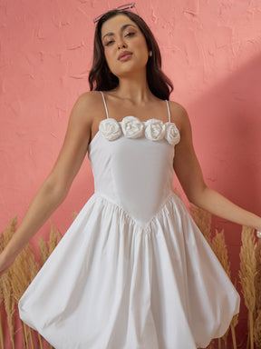 Women White Front Corsage Low Waist Balloon Short Dress