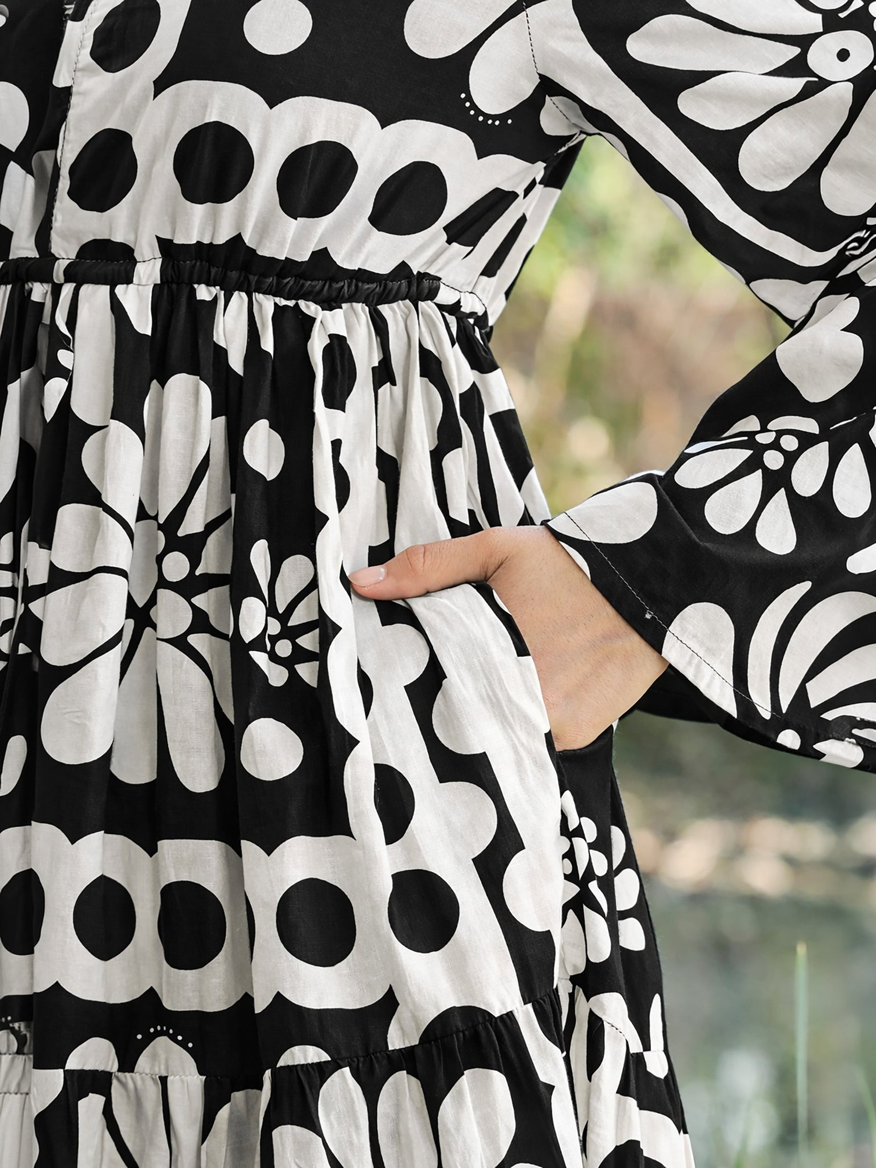 Black & White Floral V Neck Waist Tie Knot Maxi Dress-Pink Paprika by SASSAFRAS