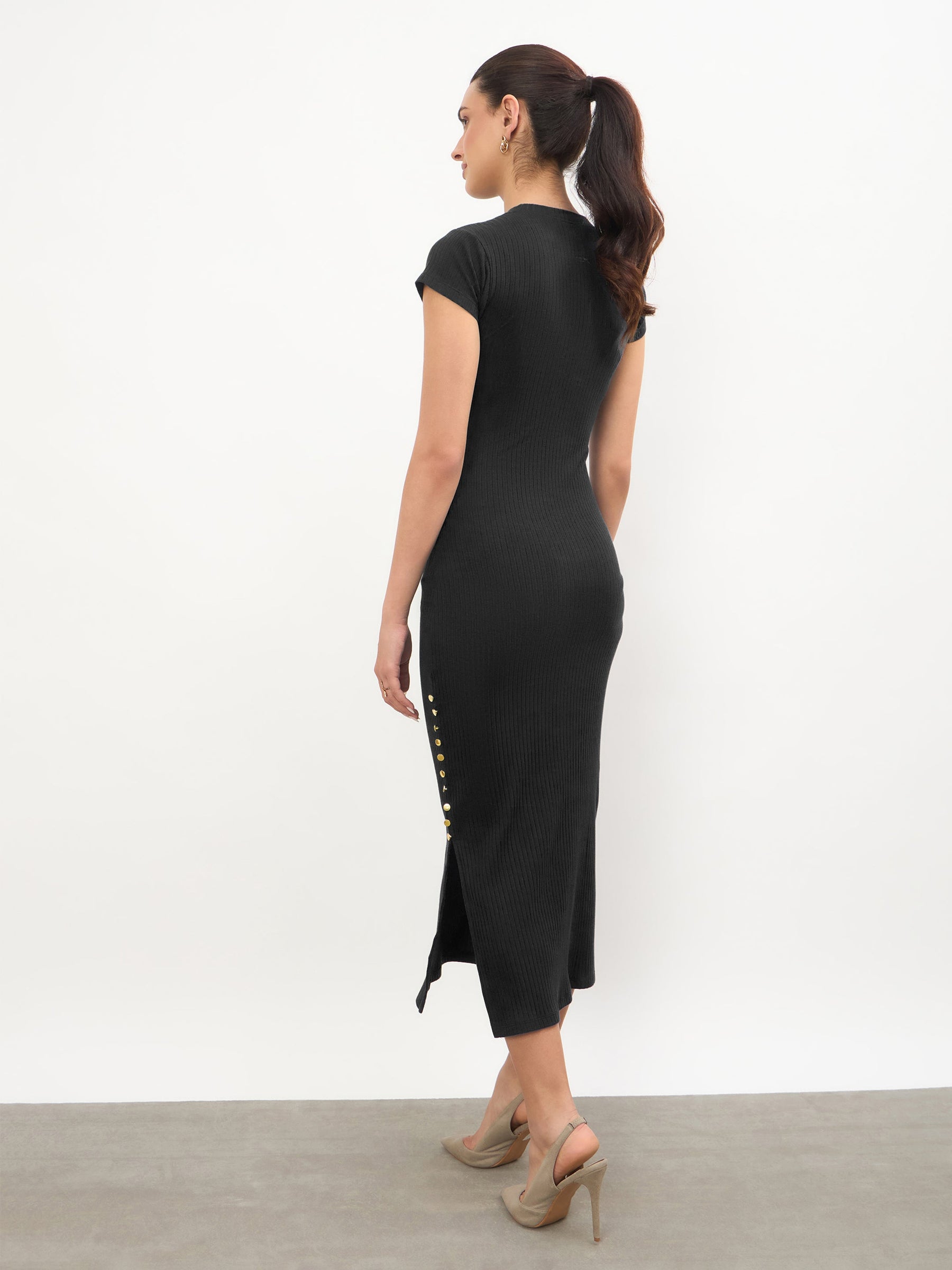 Black Rib Short Sleeves Bodycon Midi Dress-SASSAFRAS