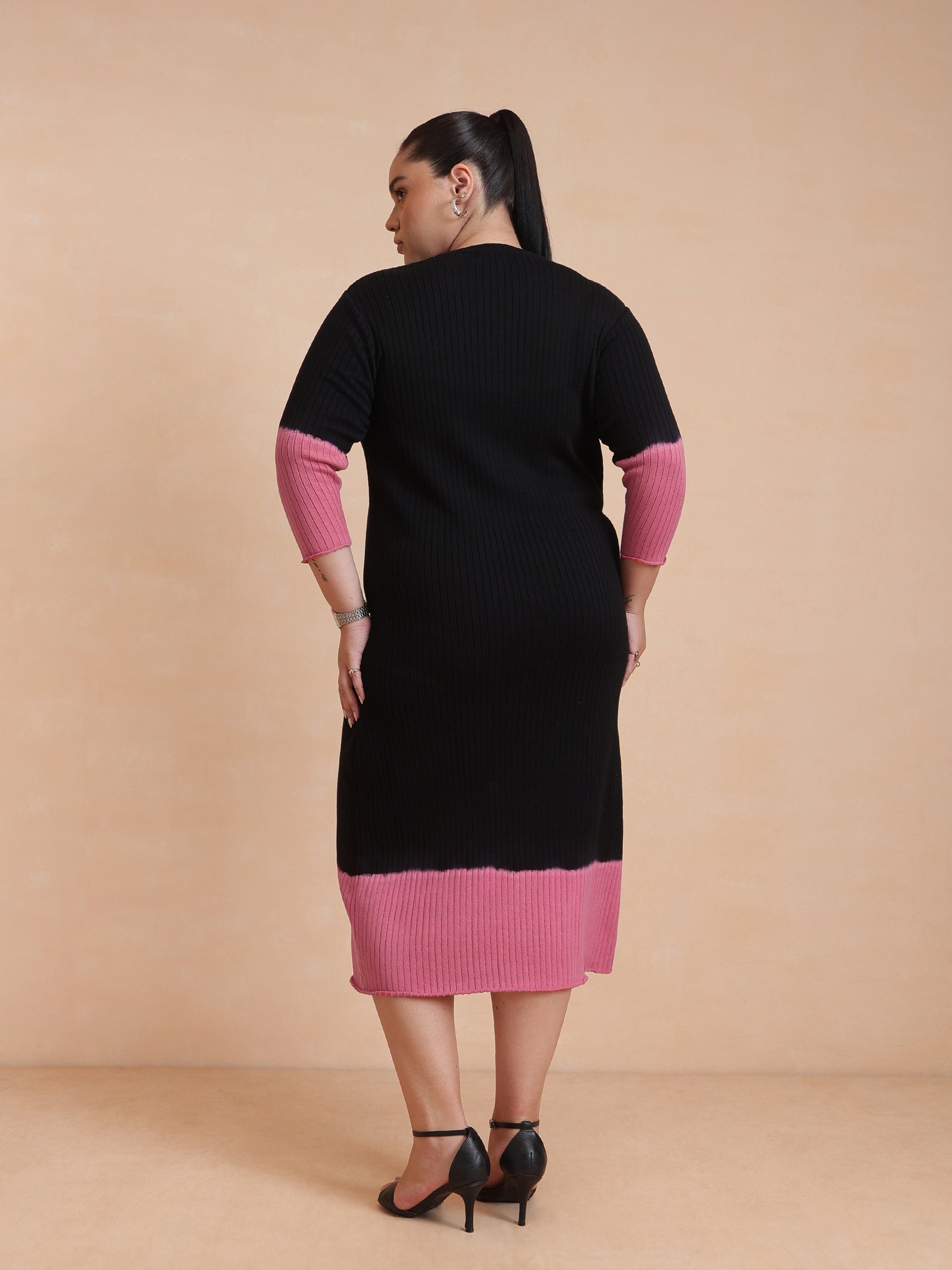 Black & Pink Knit Round Neck Midi Dress-SASSAFRAS Curve