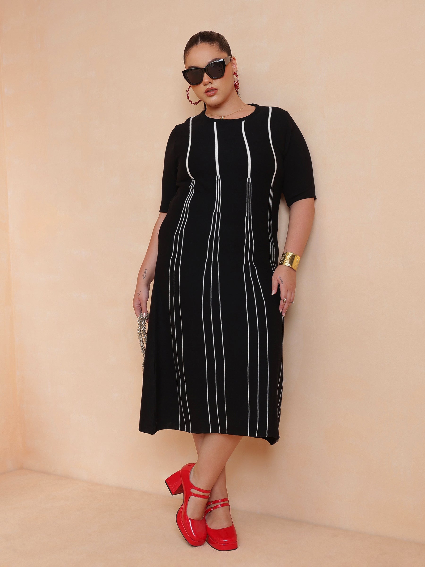 Black & White Stripe Knit Short Sleeves Midi Dress-SASSAFRAS Curve